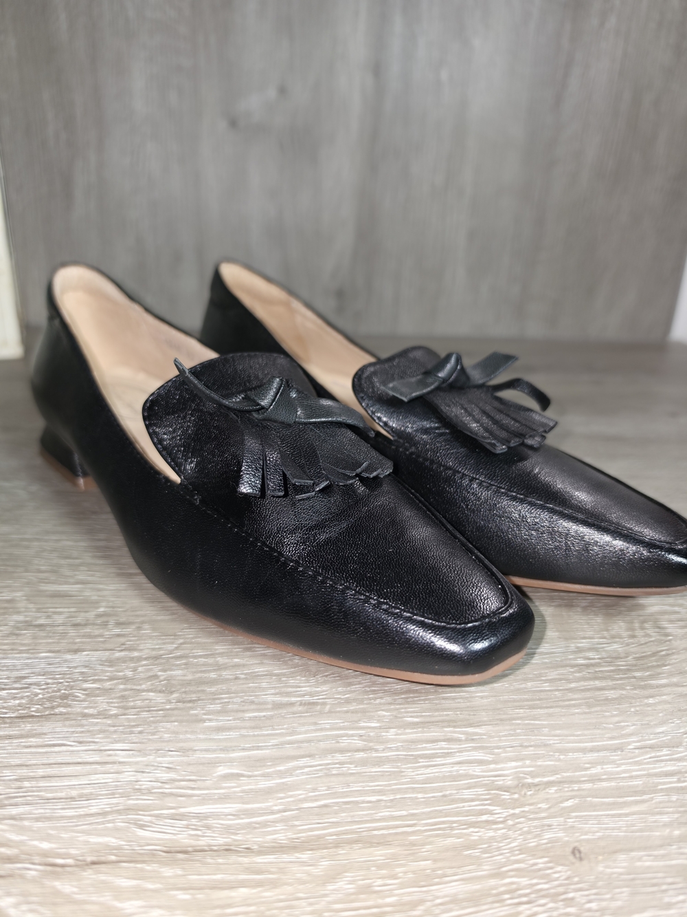 Mona Flying Black Leather Tassel Loafers Square Heel Women 8.5